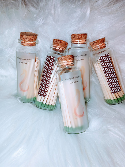 Kimmy Match Holder and Striker